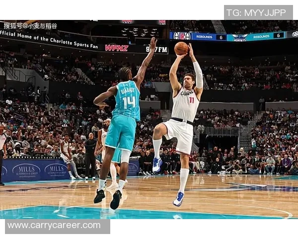 4月2日NBA焦点战76人对决黄蜂全场精彩回顾与赛后分析